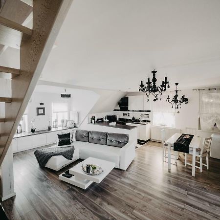 Apartament Rynek Pniewy Pniewy  Exteriör bild