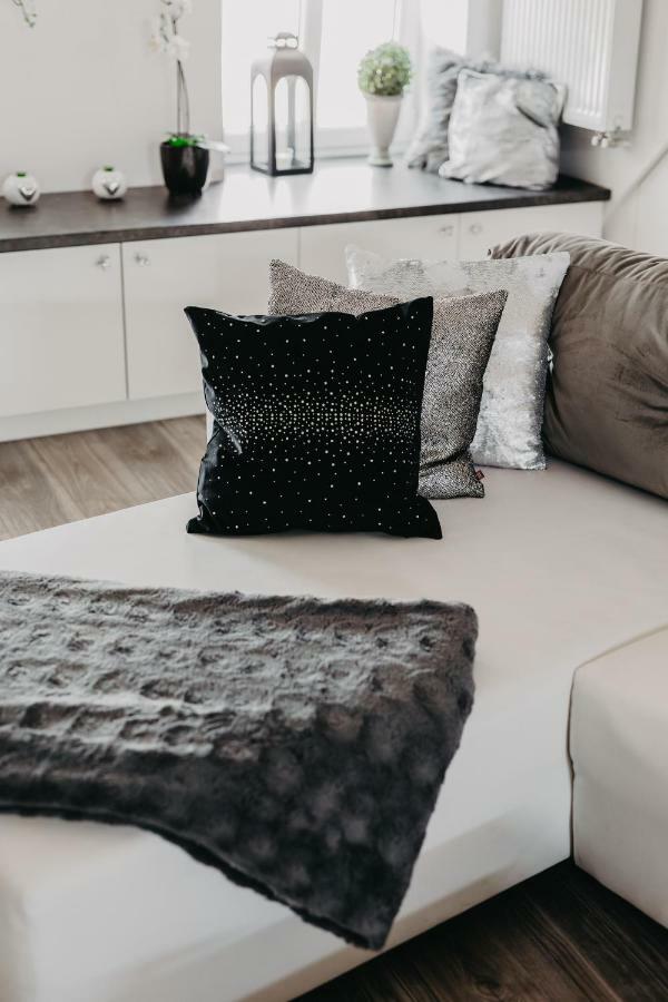 Apartament Rynek Pniewy Pniewy  Exteriör bild