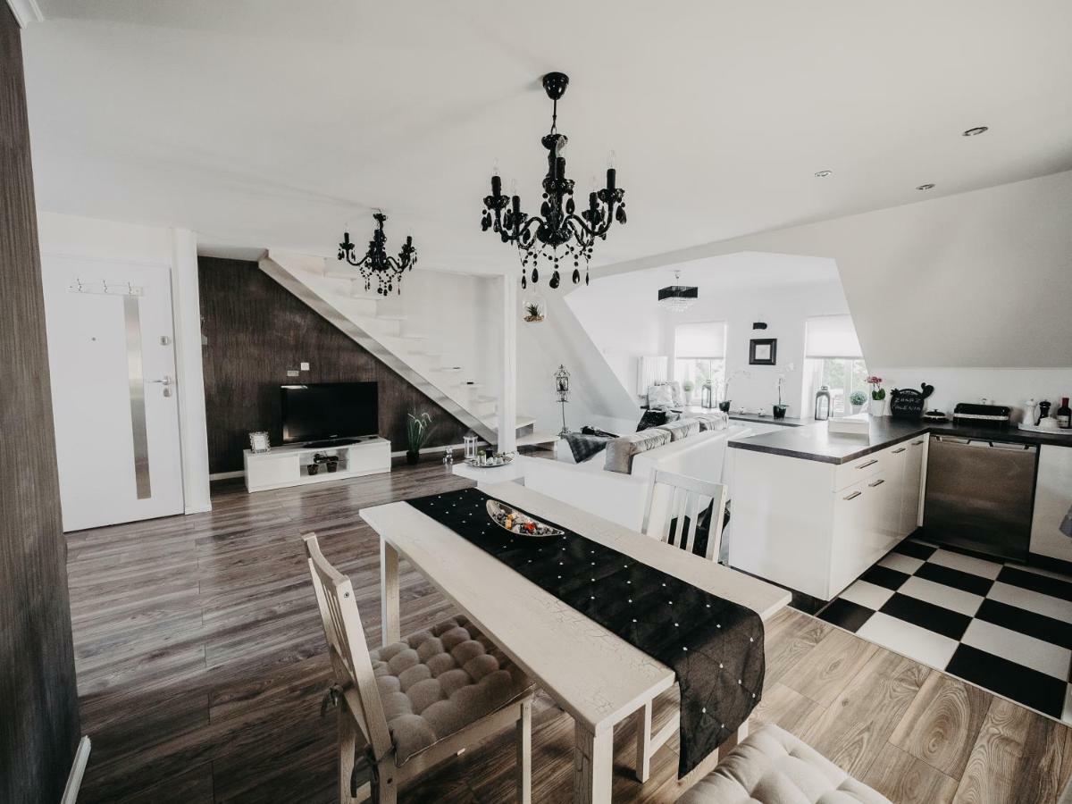Apartament Rynek Pniewy Pniewy  Exteriör bild
