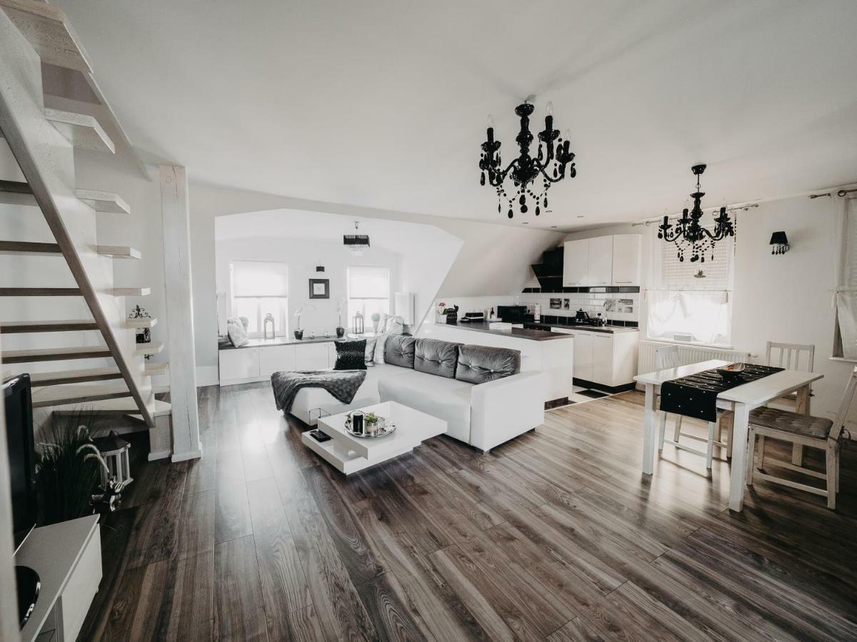 Apartament Rynek Pniewy Pniewy  Exteriör bild