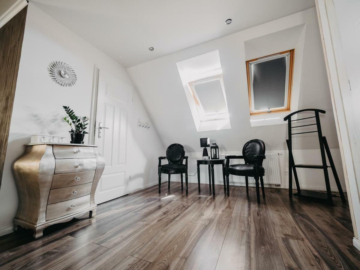 Apartament Rynek Pniewy Pniewy  Exteriör bild